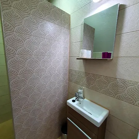 Bed & Breakfast Virag Panzio *